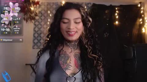 ema_ploxx online show from September 2025 04:25:01 AM