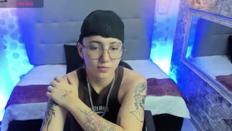 Snapshot of emahills__axelrose chatting on September 2025 02:38:02 AM emahills__axelrose online show from September 2025 02:38:02 AM