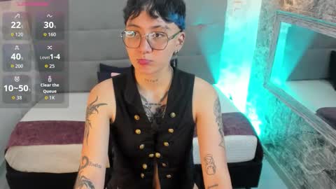 Snapshot of emahills__axelrose chatting on October 2025 02:12:02 AM emahills__axelrose online show from October 2025 02:12:02 AM
