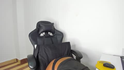 Snapshot of emattaylor chatting on January 2025 11:12:02 AM . online show from January 2025 11:12:02 AM