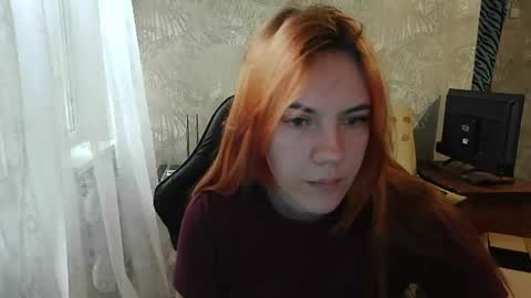 Snapshot of ember__fox chatting on June 2026 07:29:02 AM ember__fox online show from June 2026 07:29:02 AM