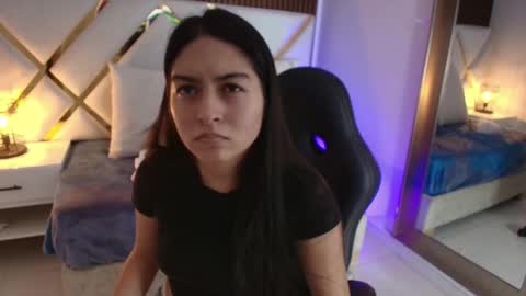 Emily  online show from January 2026 02:14:02 AM