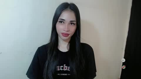 Snapshot of emelyn_fuckdoll chatting on January 2025 09:51:02 AM Scarlett online show from January 2025 09:51:02 AM