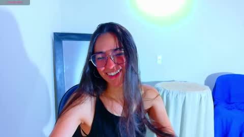 Emmily Roberts online show from October 2025 03:51:01 AM