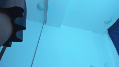 Emi online show from January 2025 06:43:01 PM