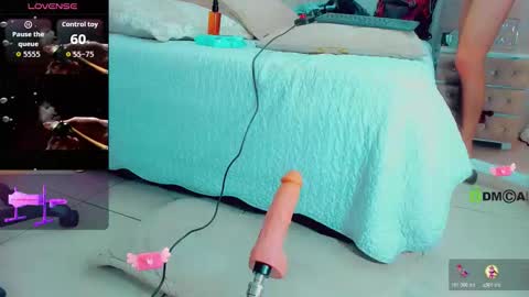 EmillySaenz online show from October 2025 02:10:01 PM