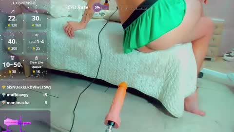 EmillySaenz online show from November 2025 06:32:01 PM