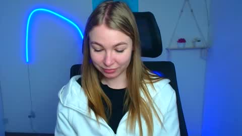 Emilia online show from February 2026 12:27:01 PM