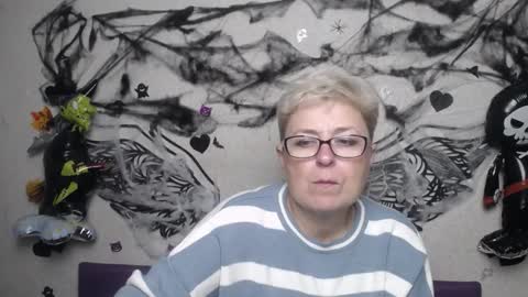 EmiliaGree online show from November 2025 06:40:02 PM