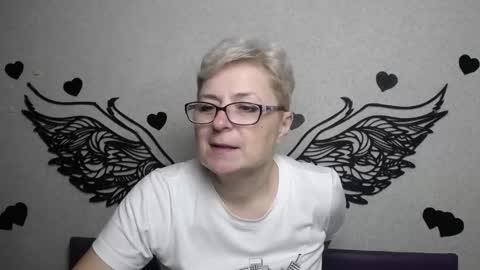 EmiliaGree online show from November 2025 06:39:01 PM