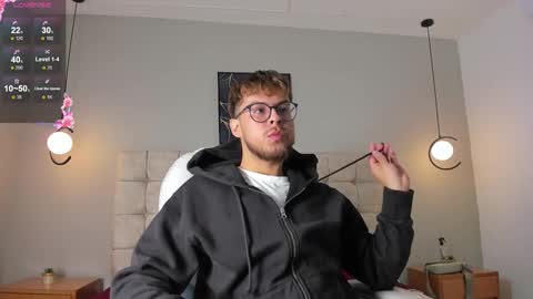 Snapshot of emiliano_cute18 chatting on March 2026 12:53:01 PM Emi online show from March 2026 12:53:01 PM