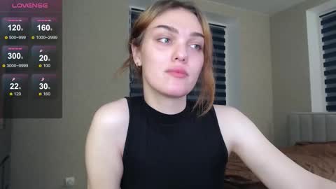 Emi online show from November 2025 10:04:02 PM