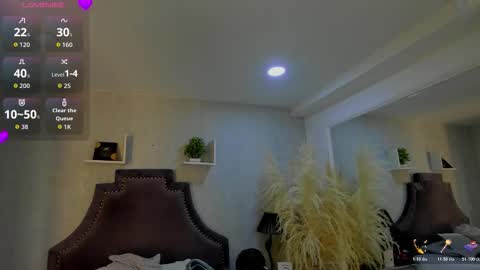 EmiliaRose online show from December 2025 09:11:01 PM