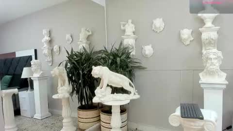 Emilio online show from November 2025 11:05:01 AM