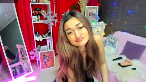 Emiliya online show from December 2024 05:18:02 AM