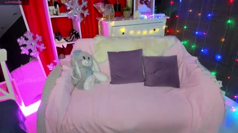 Emiliya online show from December 2024 05:14:02 AM