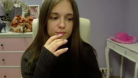 Snapshot of emilly_lust99 chatting on February 2025 01:55:02 PM Emilly online show from February 2025 01:55:02 PM