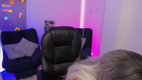 Emily online show from January 2026 12:32:02 PM