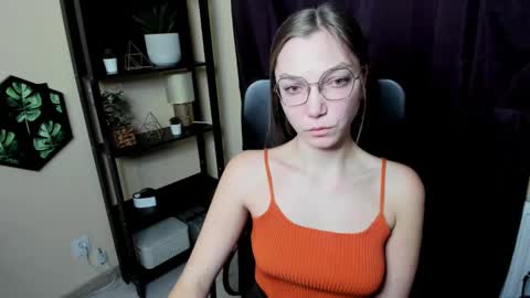 Emilly online show from February 2025 06:32:02 PM