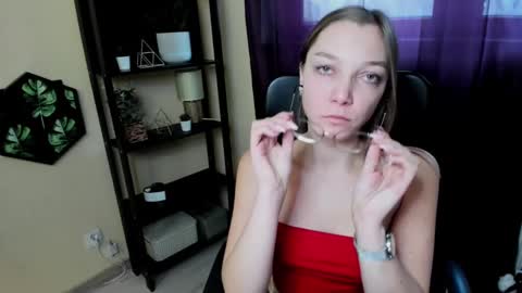 Emilly online show from February 2025 10:05:02 AM