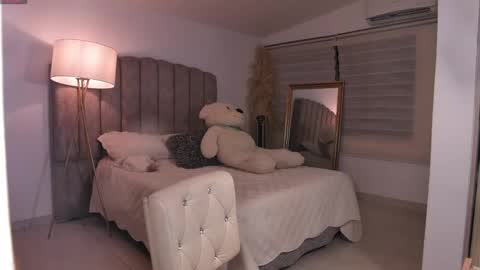  emily valentina     online show from May 2026 03:05:01 PM