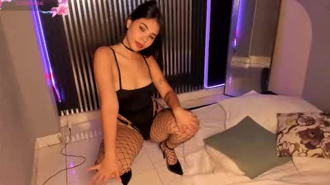              online show from October 2025 09:02:01 PM