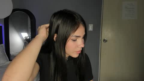              online show from November 2025 09:46:02 PM