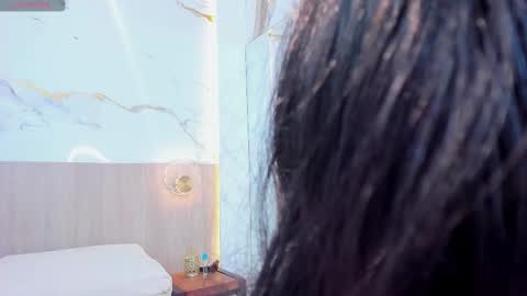 emily online show from October 2025 08:07:01 PM