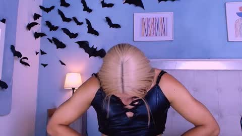 emily_castillo1_ online show from November 2025 06:02:02 AM