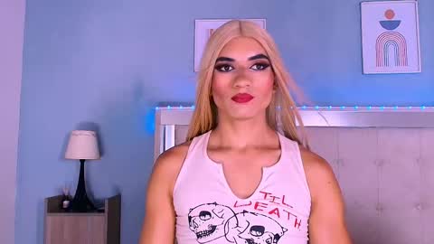 Snapshot of emily_castillo_1 chatting on September 2025 05:21:01 AM emily_castillo_1 online show from September 2025 05:21:01 AM
