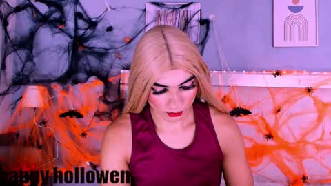 Snapshot of emily_castillo_1 chatting on October 2025 05:27:02 AM emily_castillo_1 online show from October 2025 05:27:02 AM