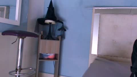 Snapshot of emily_castillo_1 chatting on October 2025 03:38:02 AM emily_castillo_1 online show from October 2025 03:38:02 AM