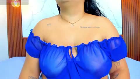 Snapshot of emily_cooper20_ chatting on February 2025 04:39:01 AM Emily online show from February 2025 04:39:01 AM