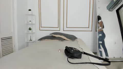 emily_gaviria1 online show from March 2026 11:49:01 AM