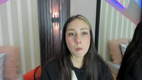 Snapshot of emily_layton chatting on October 2025 04:29:02 PM Emily online show from October 2025 04:29:02 PM