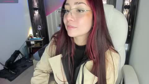 Snapshot of emily_layton chatting on January 2026 03:37:02 PM Emily online show from January 2026 03:37:02 PM