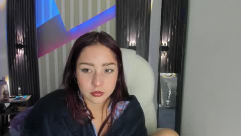 Snapshot of emily_layton chatting on February 2026 12:20:02 AM Emily online show from February 2026 12:20:02 AM