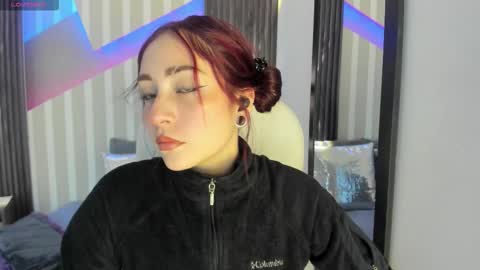 Snapshot of emily_layton chatting on February 2026 12:15:02 AM Emily online show from February 2026 12:15:02 AM