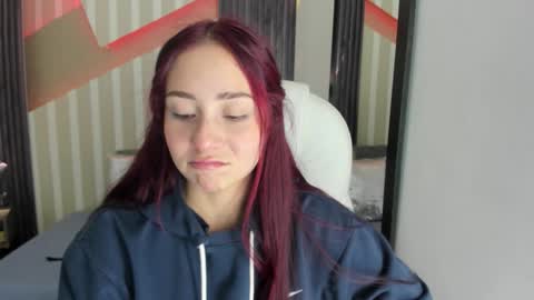 Snapshot of emily_layton chatting on February 2026 12:30:02 AM Emily online show from February 2026 12:30:02 AM