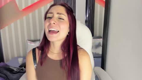 Snapshot of emily_layton chatting on February 2026 12:20:01 AM Emily online show from February 2026 12:20:01 AM