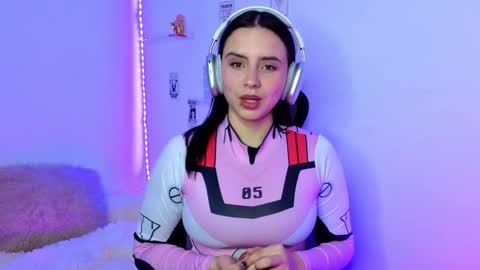 Emily Lindey online show from February 2026 02:13:02 PM