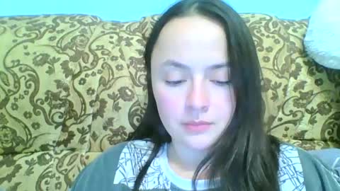 emily_morning_dew online show from March 2025 04:35:01 PM