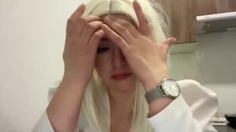 emily_morning_dew online show from December 2025 10:45:02 AM