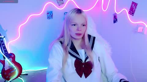 Lia online show from September 2025 02:44:02 PM