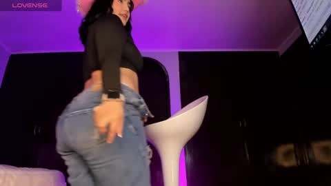 Emily  online show from January 2025 03:17:02 AM