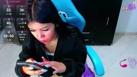 Snapshot of emily_rosse04 chatting on June 2026 10:12:02 AM online show from June 2026 10:12:02 AM