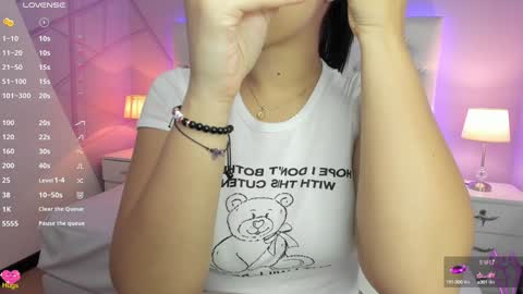 Snapshot of emily_roux chatting on January 2025 02:09:01 PM EMILY online show from January 2025 02:09:01 PM