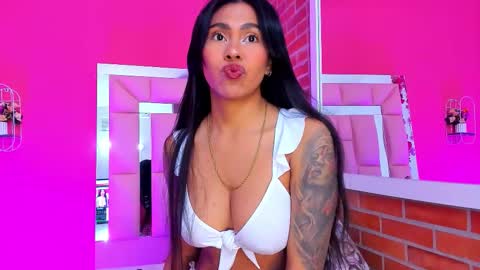 Emily online show from September 2025 11:33:01 AM