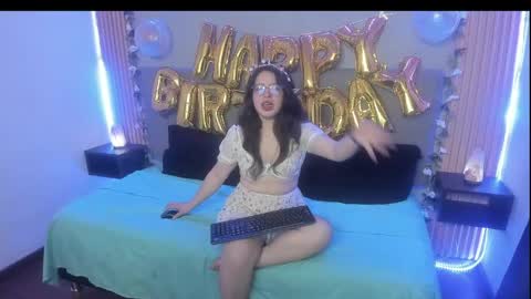 Snapshot of emily_tulip chatting on June 2026 11:49:02 AM Vanesa online show from June 2026 11:49:02 AM