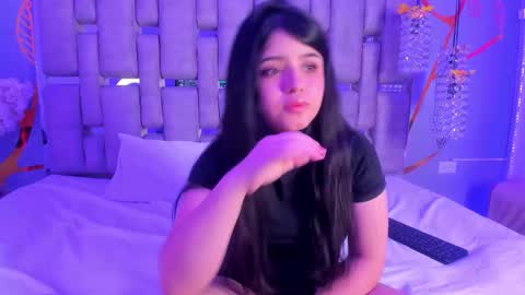 Amily  Andrew online show from December 2025 05:15:02 AM